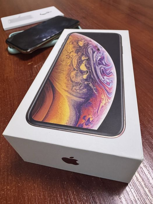 Айфон XS, 64 Gb…….