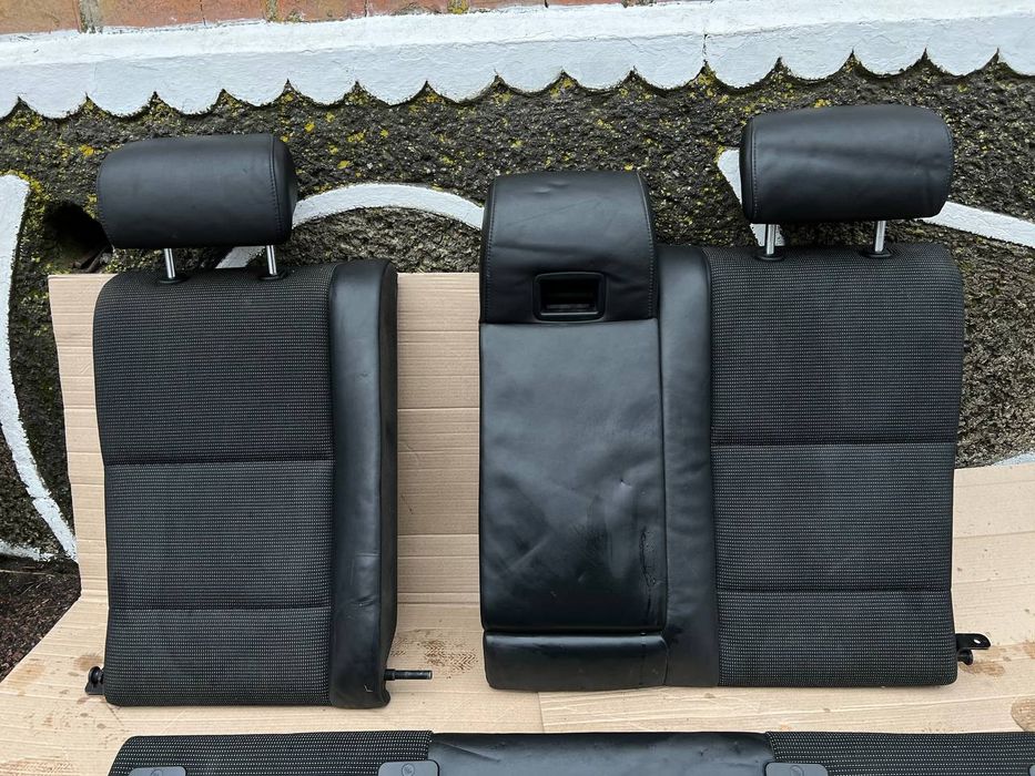 Задня спинка та диван BMW е61 універсал