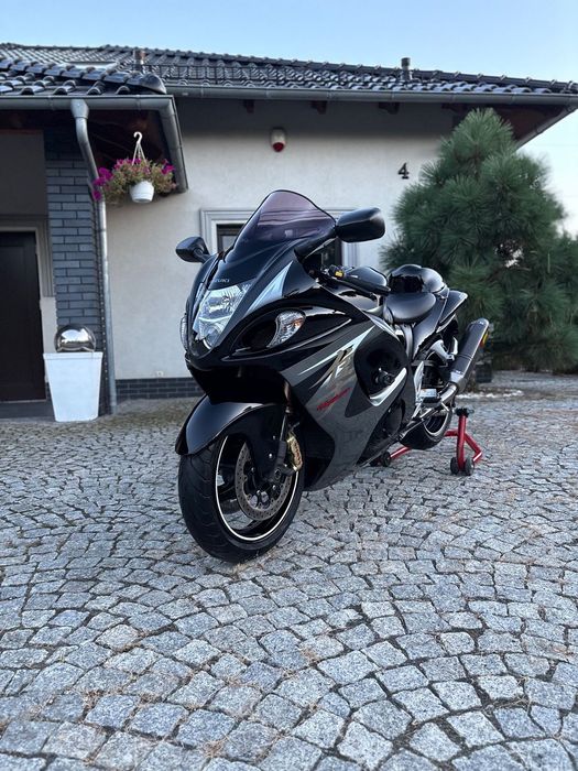 Suzuki Hayabusa Suzuki GSX ! GSX 1300R Hayabusa ABS ! Akrapović  ! Import DE !