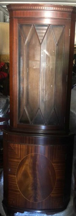 Corner unit Vitrine