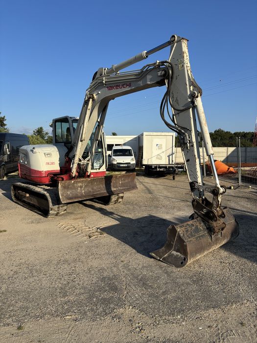 Giratoria Takeuchi TB285