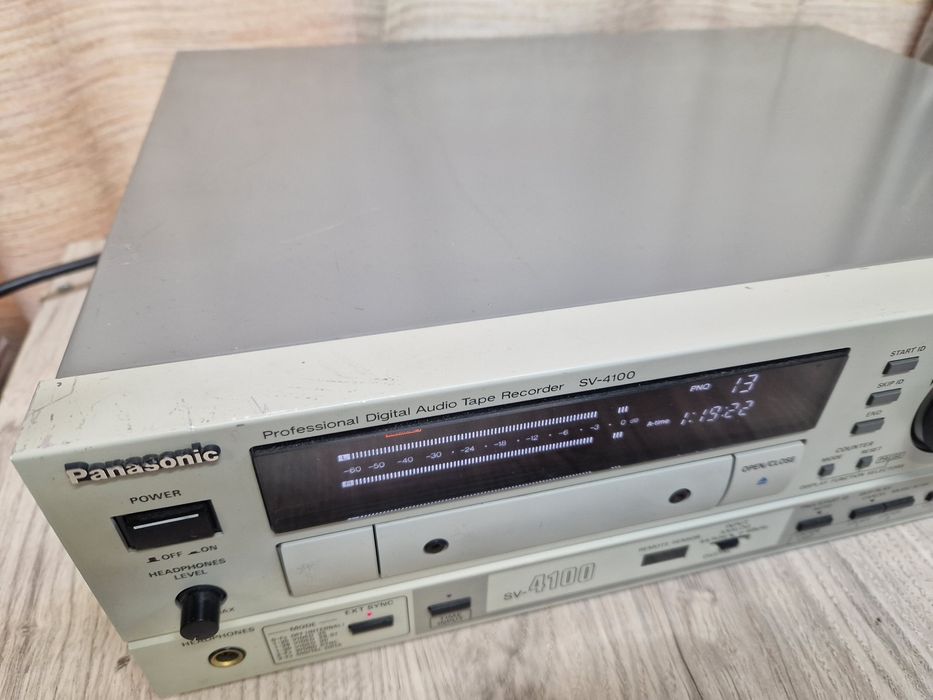 Рекордер/програвач Panasonic SV-4100: 12 800 грн. - Інша аудіотехніка ...