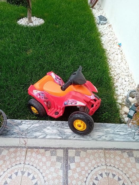 Mota elétrica criança