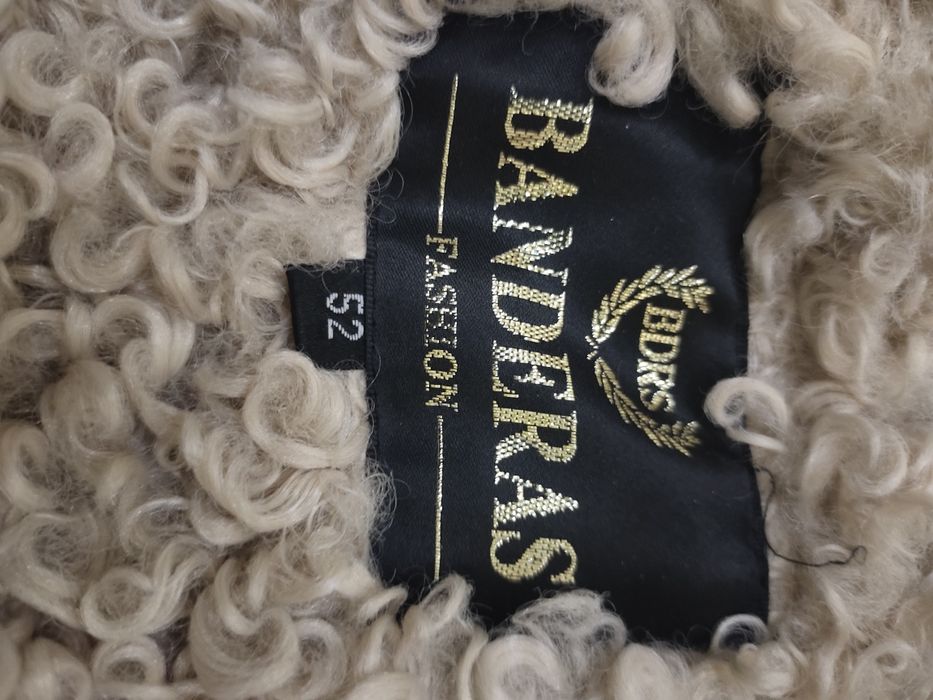 Продам бу джинсовую куртку женская