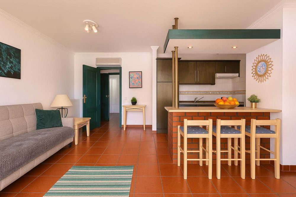 2 Apartamentos + Garagem Box no Condomínio Parque dos Reis - Monte Gordo