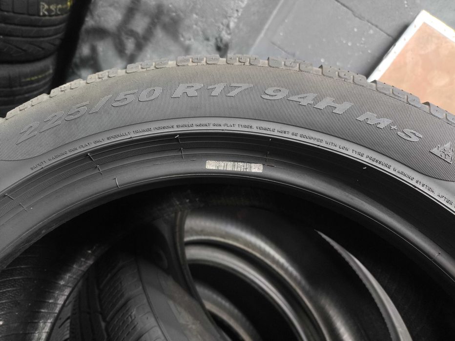 Шини бу 225/50 R17 Pirelli Sottozero Winter 210 Комплект Run Flat Зима