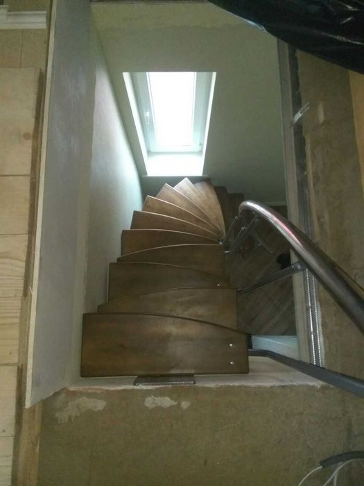 Модульні  Сходи в будинок