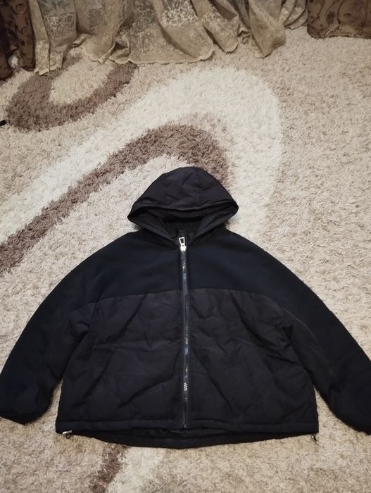 Куртка весна в гарному стані