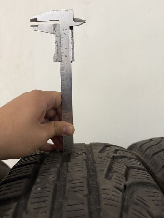 Зимові колеса 215/60/R17 Pirelli