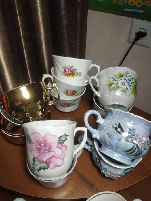 Продам чайные чашки 50 грн шт