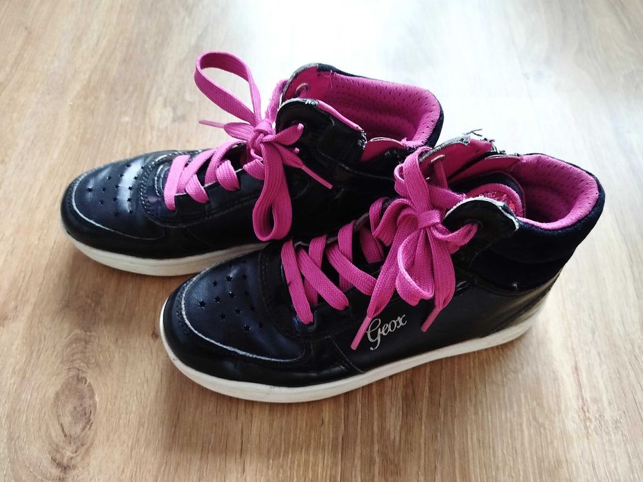Buty dziecięce marki Geox w rozm. 31.