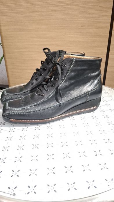 Skórzane wygodne botki na chore nogi Ara