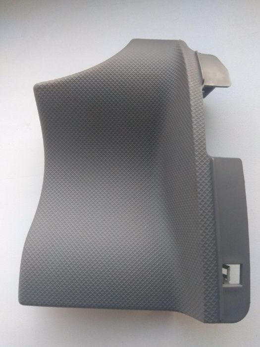 Продам накладку панели Рено логан/сандеро/мсв до 2013г.в.