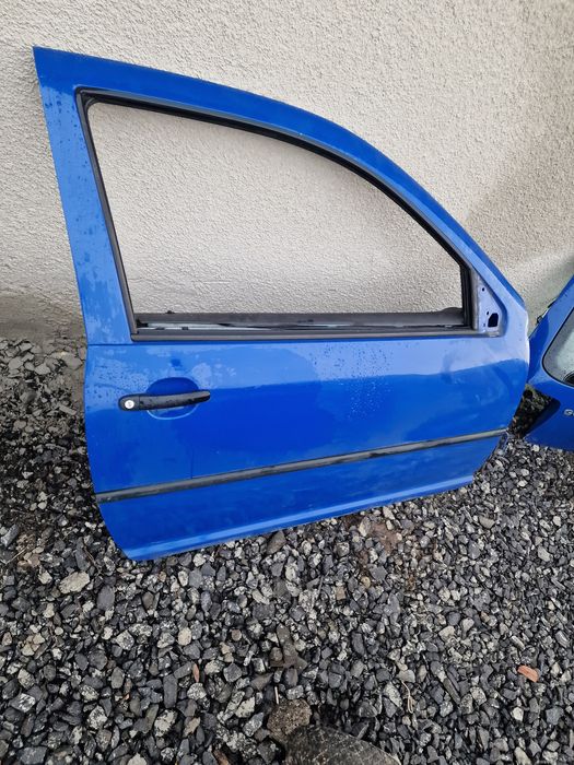 Drzwi prawe przód 3 d volkswagen Golf IV