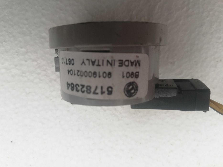 głosniki małe - 2 sztuki