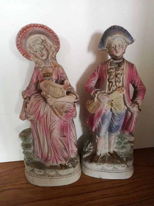 Bibelots em porcelana