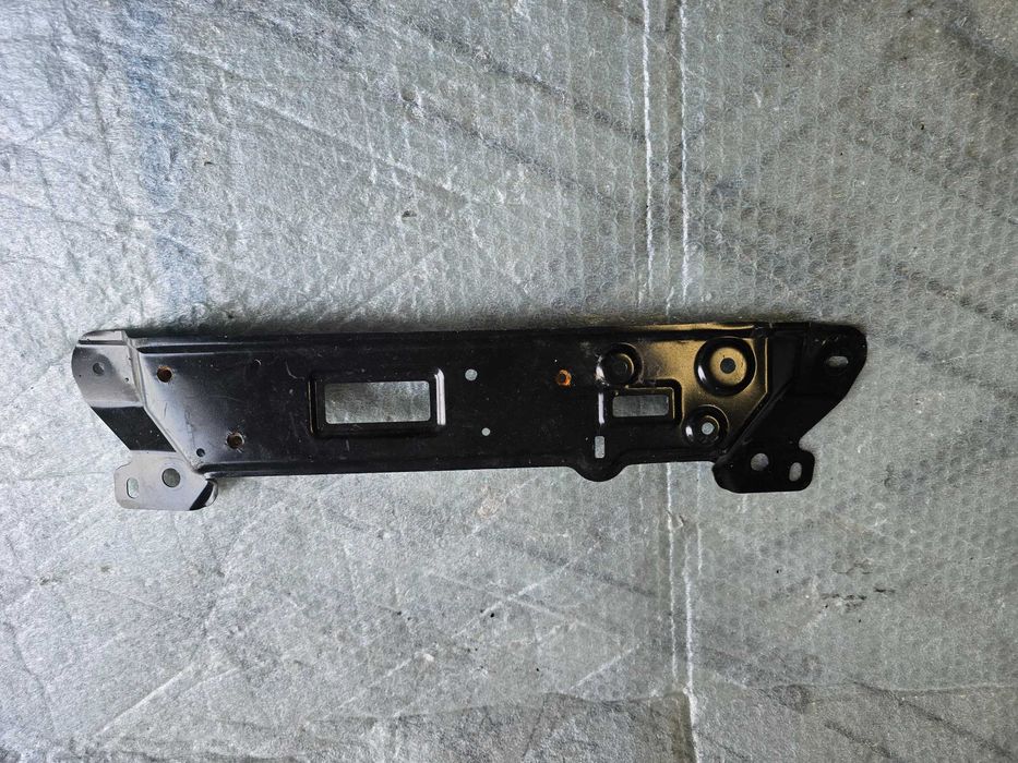 wspornik mocowanie radaru Tesla 3 2017-