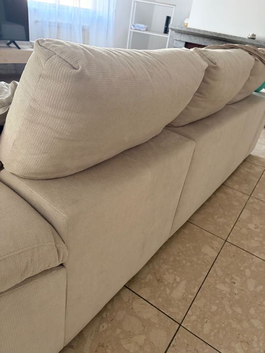 Sofá com chaise pouco tempo de uso