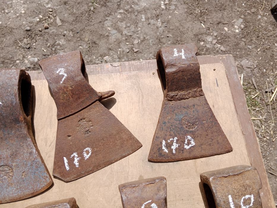 Сокири. Топори СССР. Ціни на фото