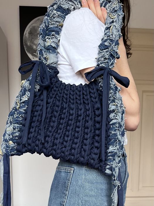 Torebka na ramię z jeansowym materiałem