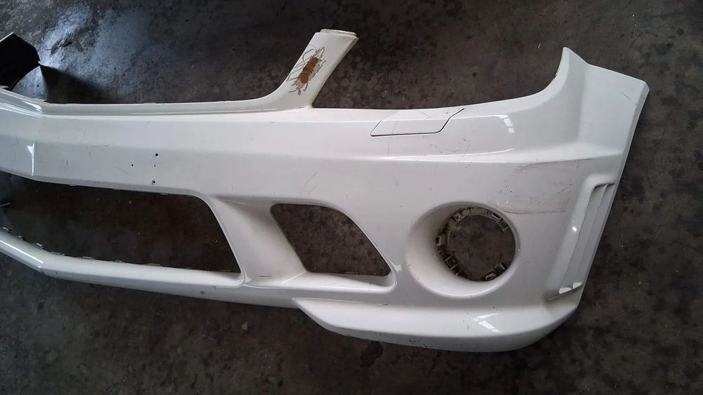 Para-choques frente Mercedes W204 C63 AMG