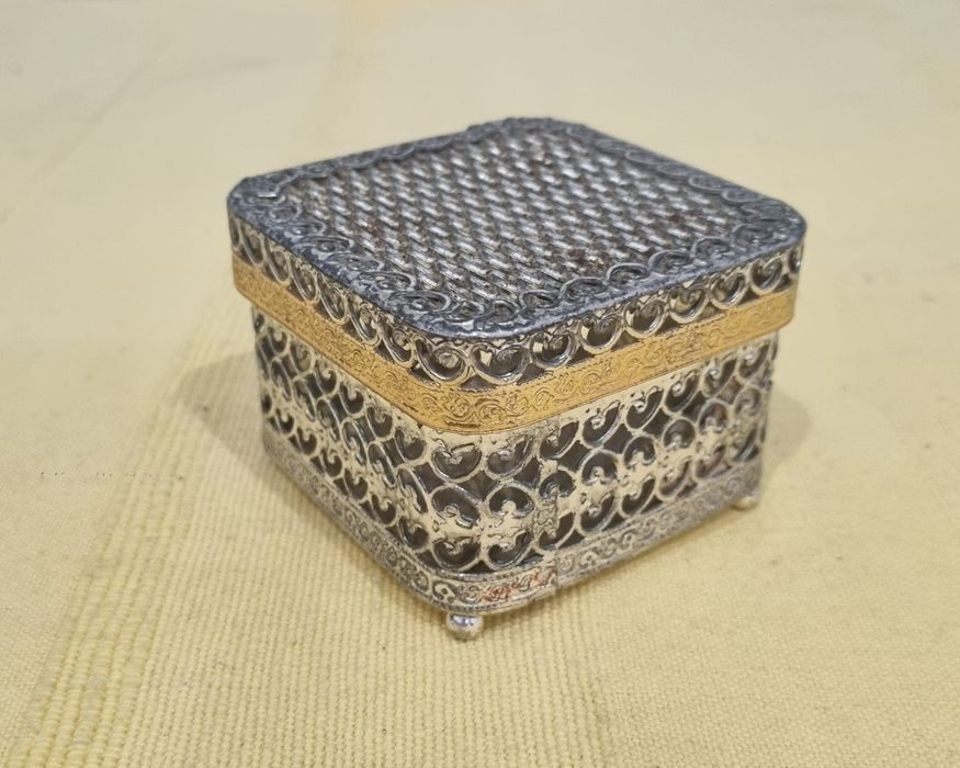 Caixa de Joias Antiga ver fotos