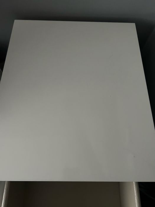 Sprzedam komodę białą na połysk