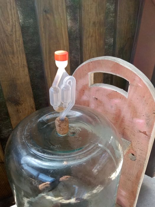 Бутль для виноделия