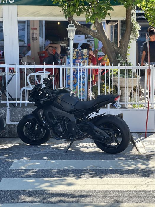 Yamaha MT-10 c/ garantia até 05/2028