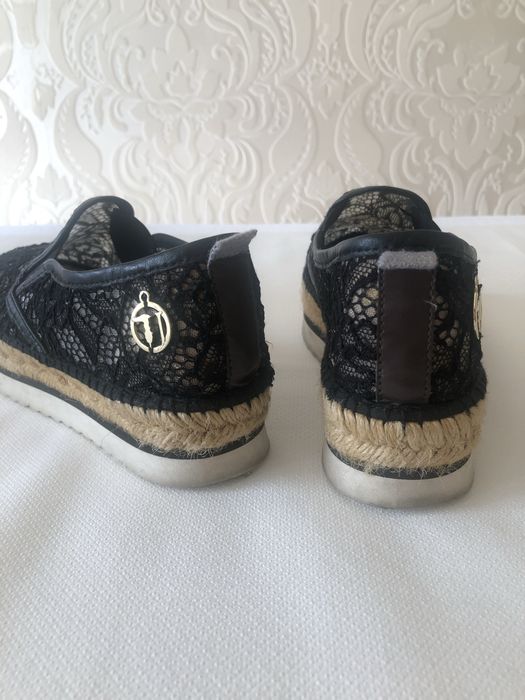 Trussardi Jeans espadryle czarne koronkowe r.38