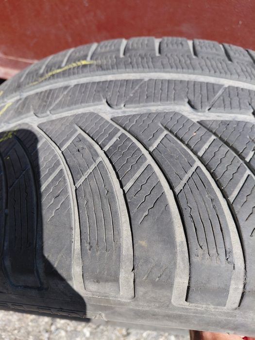 Шини 245/50 R18  3 - шини Bridgestone, 1 - Michelin