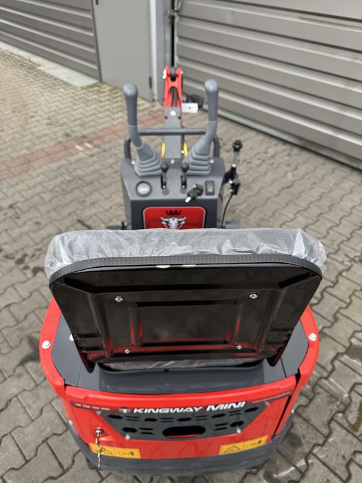 Minikoparka 650 kg Mini benzyna Loncin