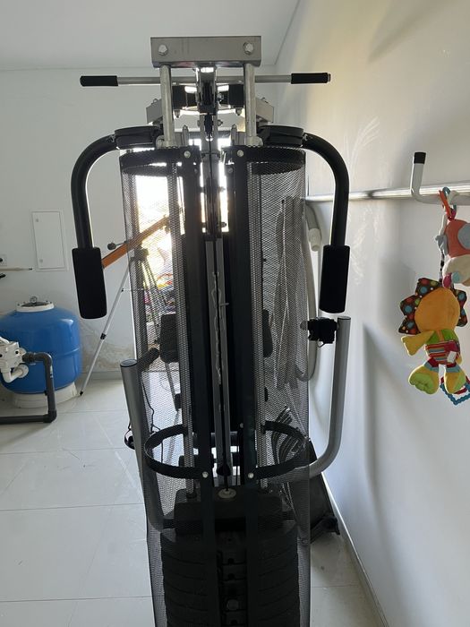 Maquina de musculação multifunções
