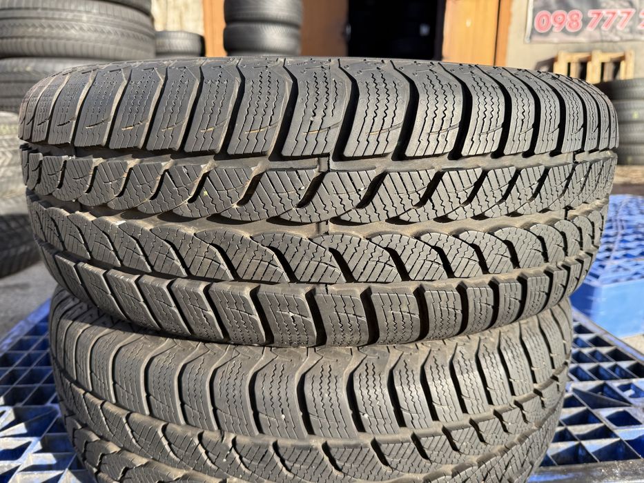 215/65 r15 Uniroyal MS Plus 66 Резина зимняя 98%