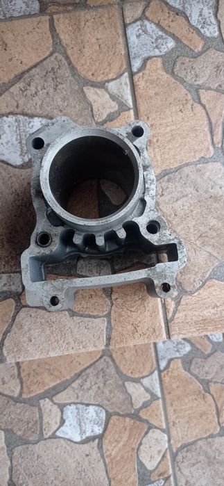 Циліндр мотоцикла джінші