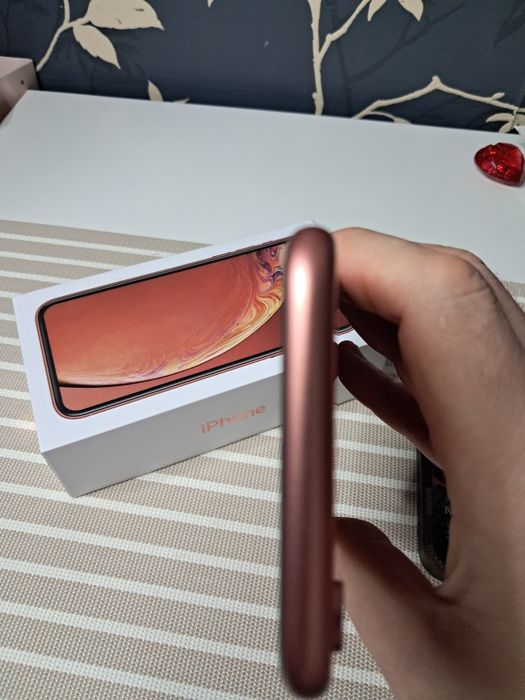 Apple Iphone XR Coral, 128 GB,80 %-батарея.Документ і коробка є.
