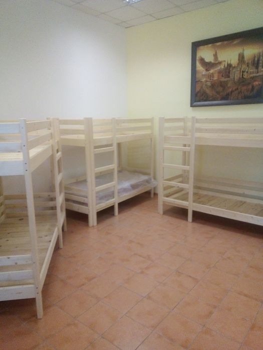 Двоярусні ліжка для хостелів, та у дитячі кімнати.