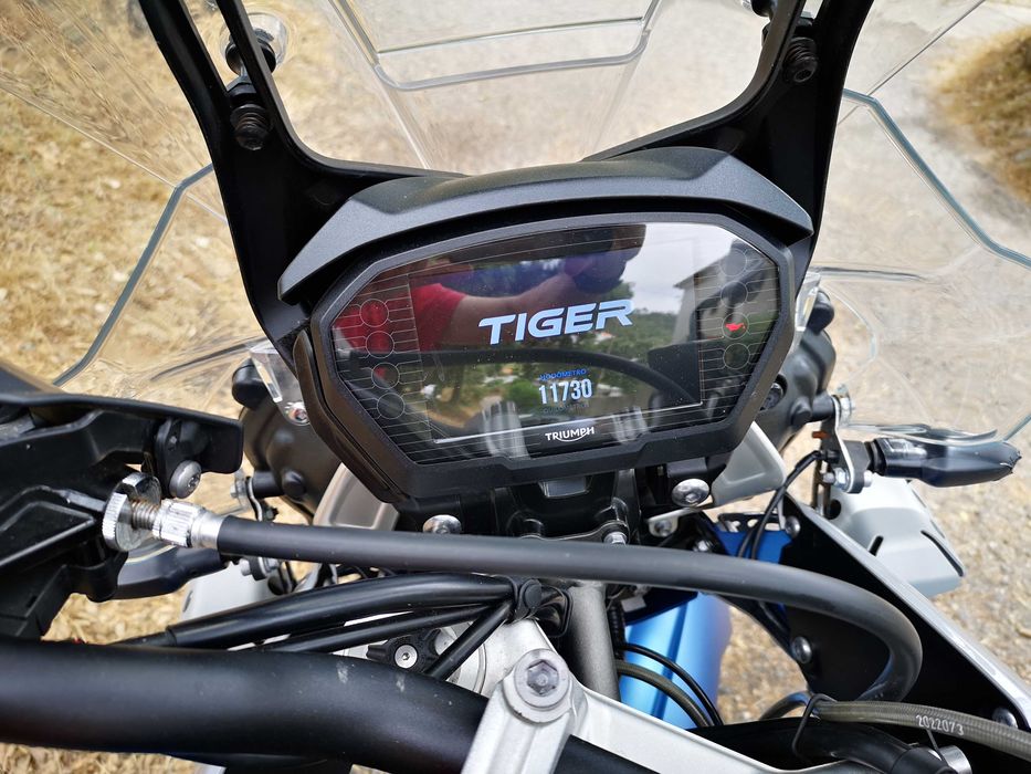 Triumph Tiger 800 XRT FULL EXTRAS