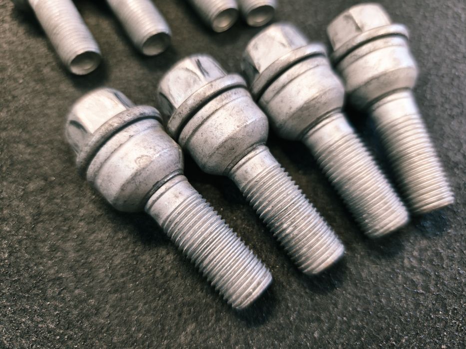 Śruby pływające+ śruby zabezpieczające VAG - audi VW seat skoda  inne