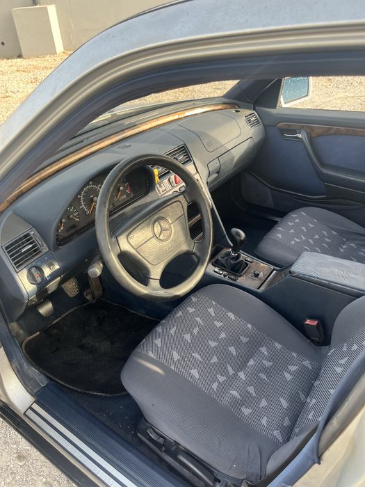 Mercedes-Benz 250 — fotografia 6