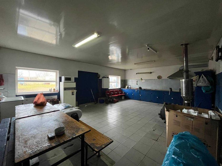 Оренда боксів/ окремого приміщення ТРАМПАРК