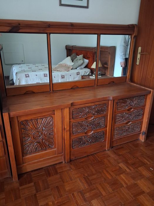 Toucador antigo - preço negociável - oferta do móvel ao lado