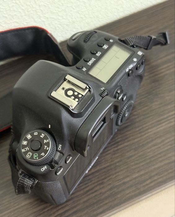 Фотоапарат canon 6d