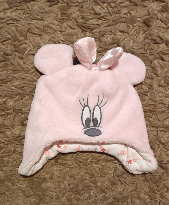 Śliczna milutka czapeczka na dziewczynkę na 6/12 miesięcy