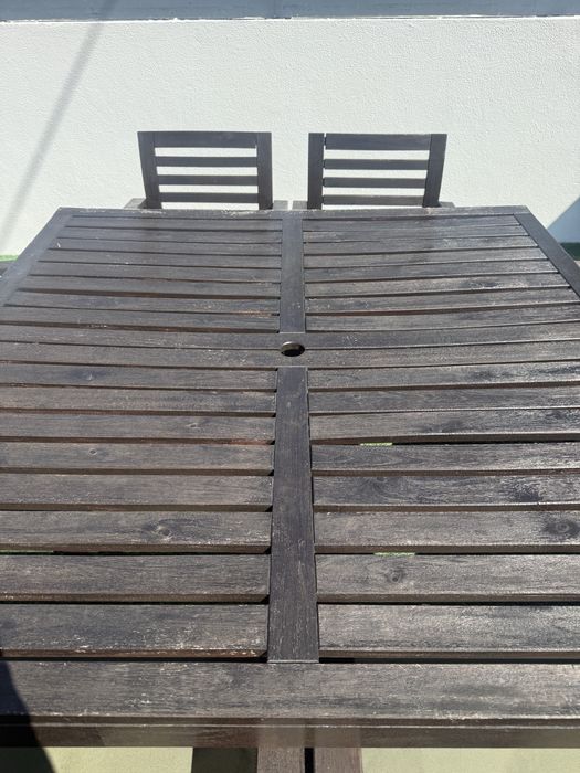 Conjunto Mesa e Cadeiras Exterior