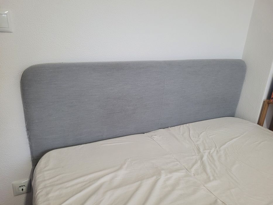 Cama de Casal Ikea