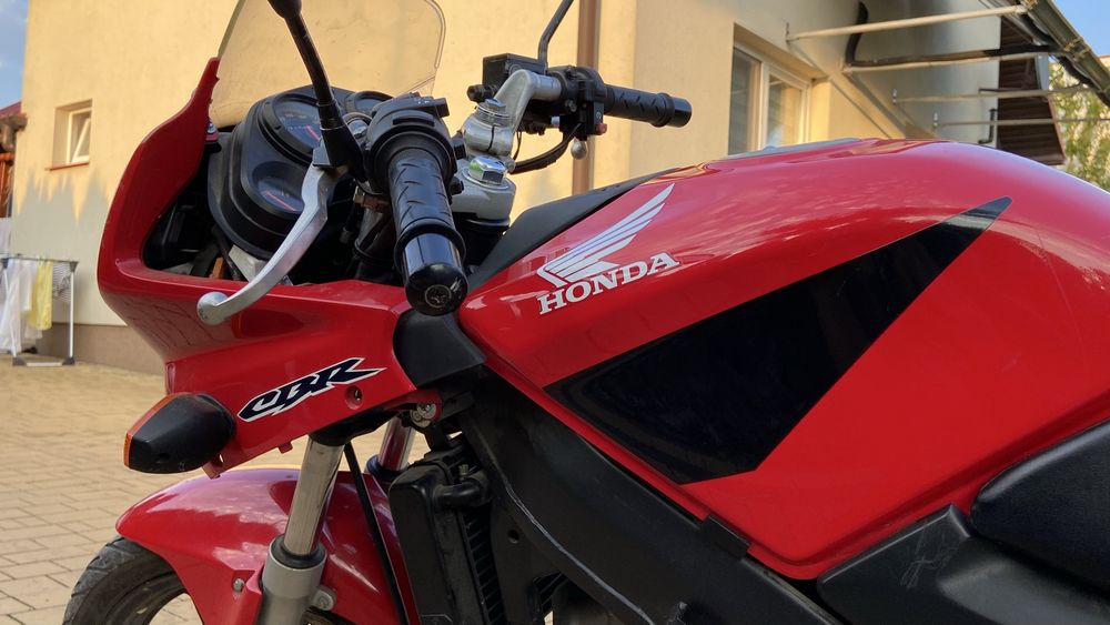 Honda  CBR 125 R