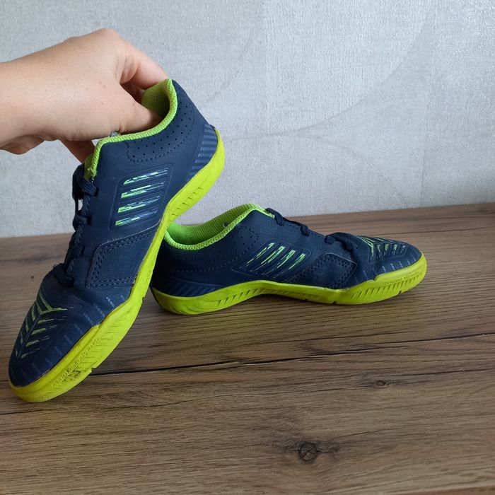 Decathlon футзалки 31р кросівки для тренувань