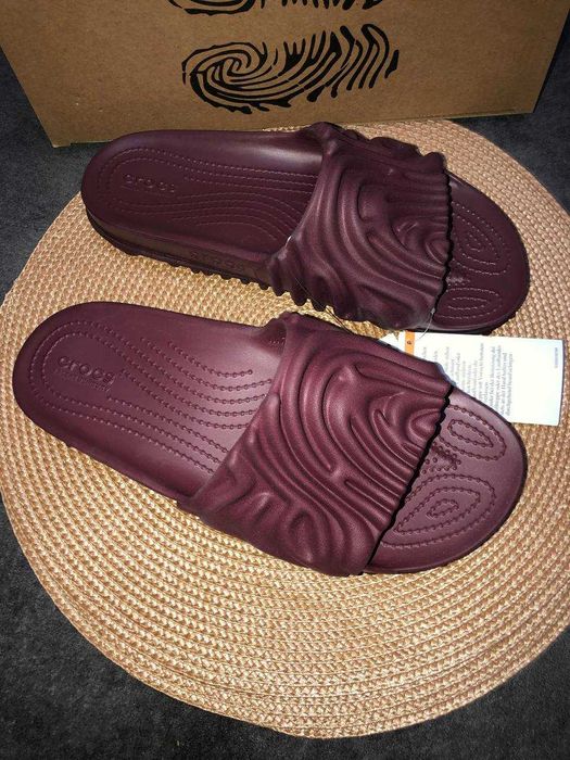 Шльопанці Crocs Salehe Bembury. 
Оригінал. Нові.