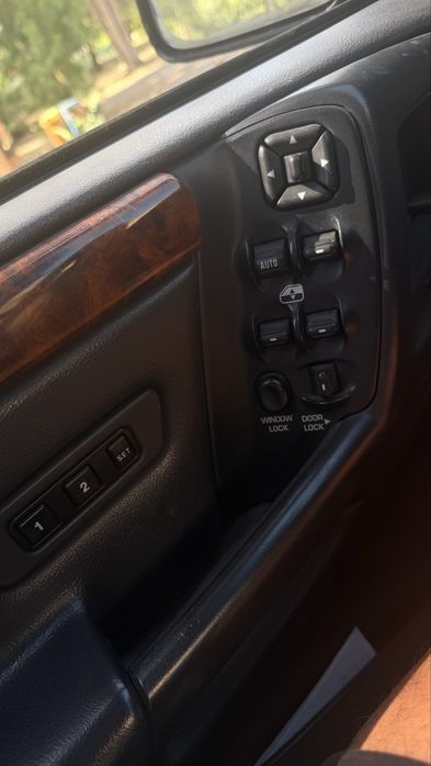 Jeep Grand Cherokee Limited 5.2 V8